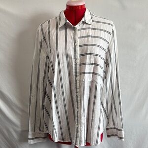 Reitmans White and Black Striped Women's Button Down Shirt MM96